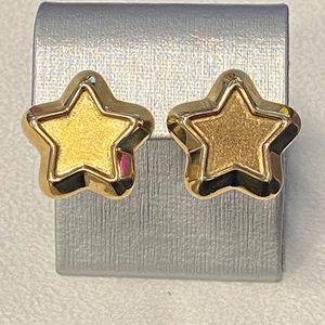  Radiant Star 18K Yellow Gold Earrings – Brushed Center & Polished Edges